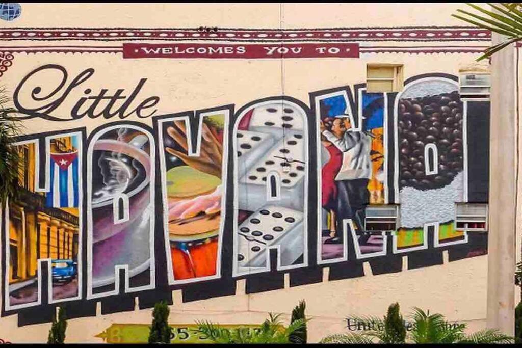 New Luxurious Studio Private In The Heart Of Miami Luaran gambar