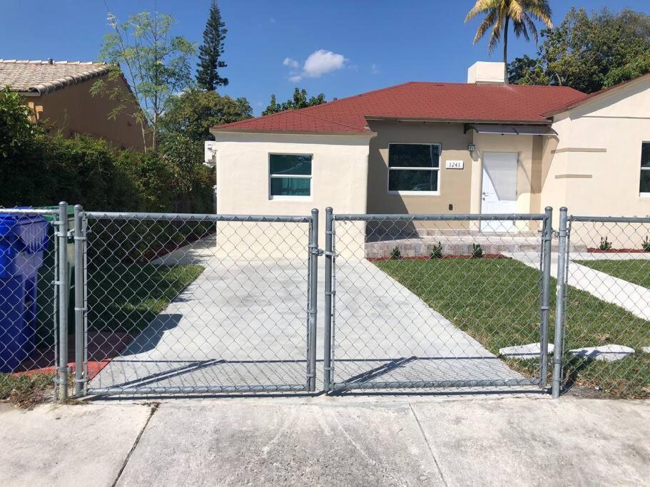 New Luxurious Studio Private In The Heart Of Miami Luaran gambar